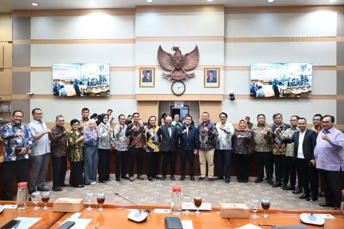 FSHA Kalbar mendukung penuh langkah KPK melakukan proses penegakan hukum oknum Ketua Wakil Ketua Pengadilan Negeri Depok, kemarin.