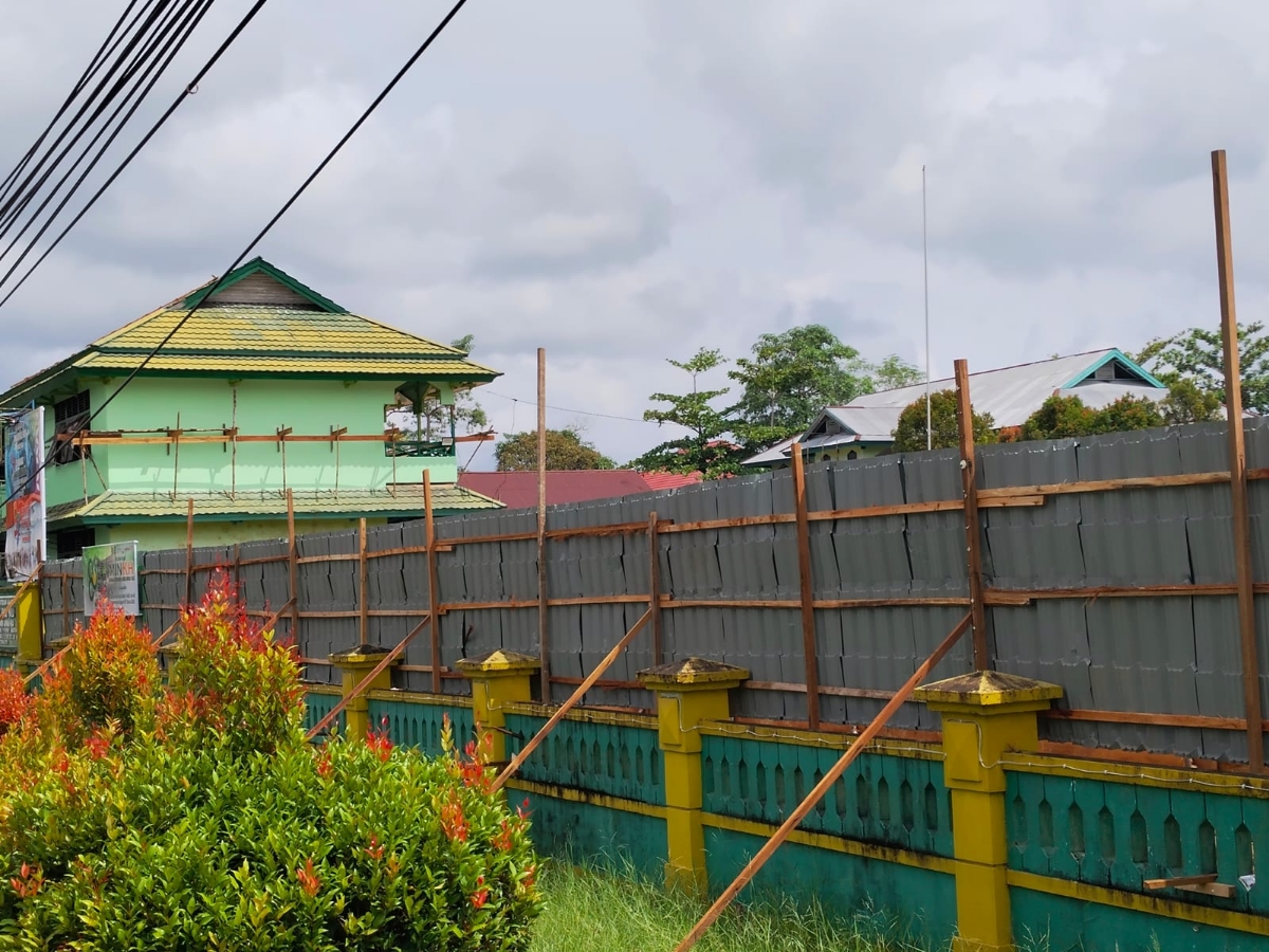 Pembangunan MIN Kapuas Hulu yang menggunakan dana Kementerian PUPR saat ini masih dalam proses pengerjaan.