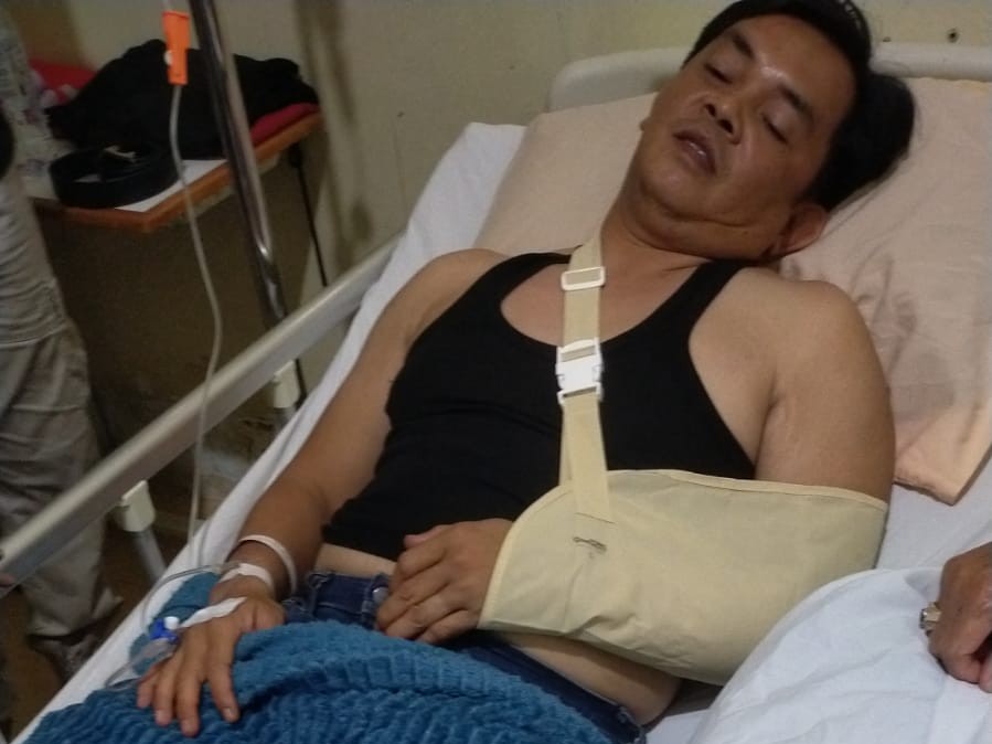 Wakil Wali Kota Singkawang menjalani perawatan usai mengalami kecelakaan tunggal pada Minggu (8/2).