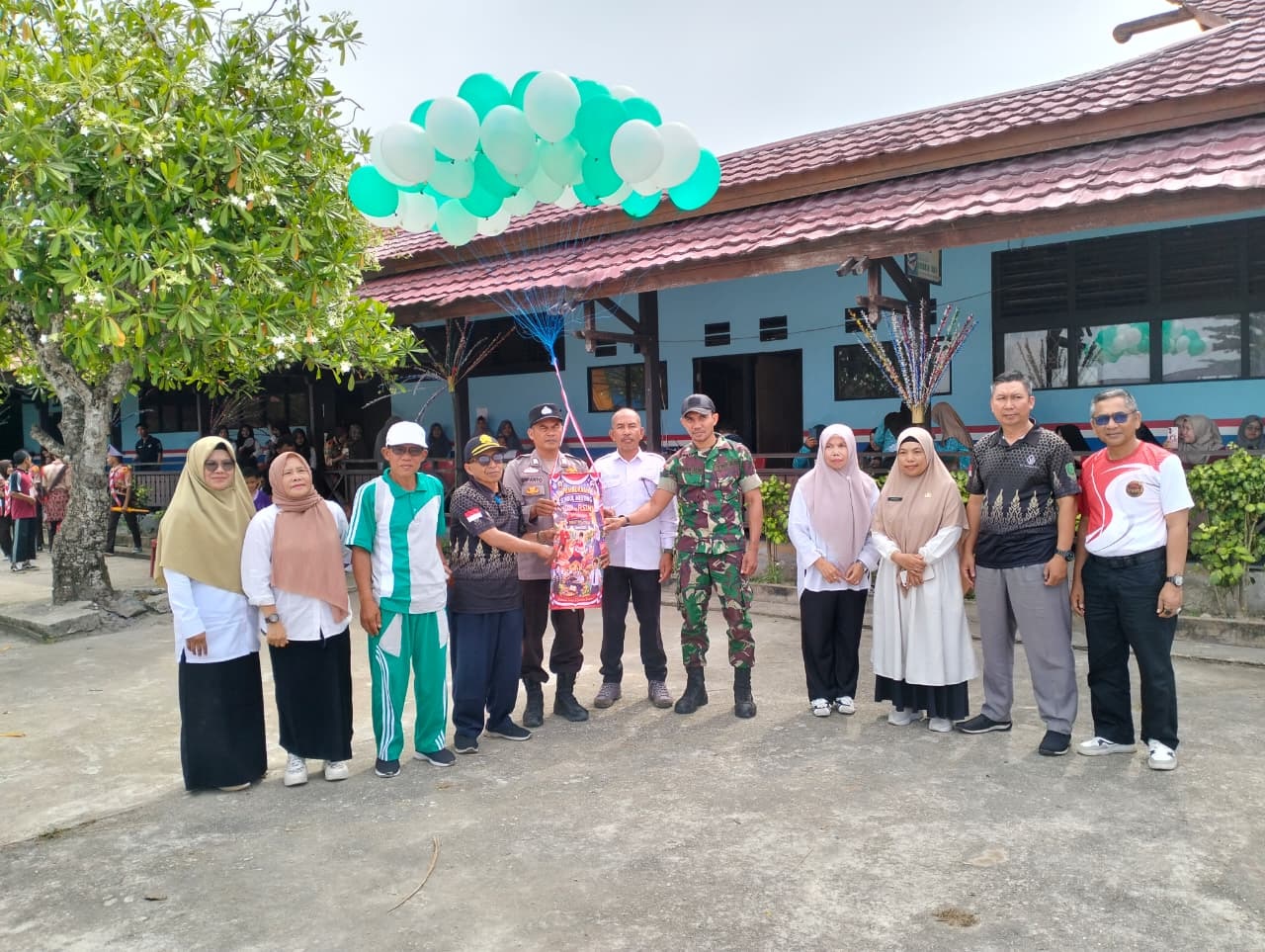 SELEKSI:Kegiatan pelaksanaan seleksi O2SN kecamatan Tebas yang dilaksanakan belum lama ini.