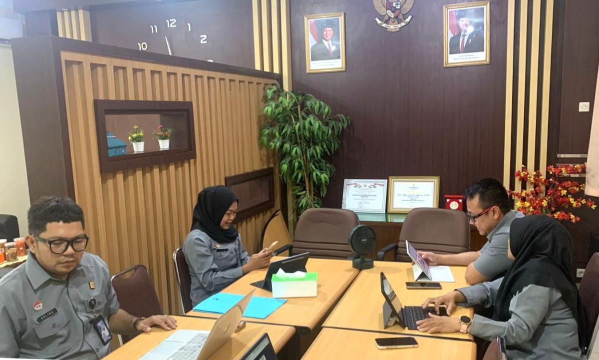Kanwil Kemenkum Kalbar menggelar rapat harmonisasi Raperbup Kayong Utara pada Senin (2/3). 