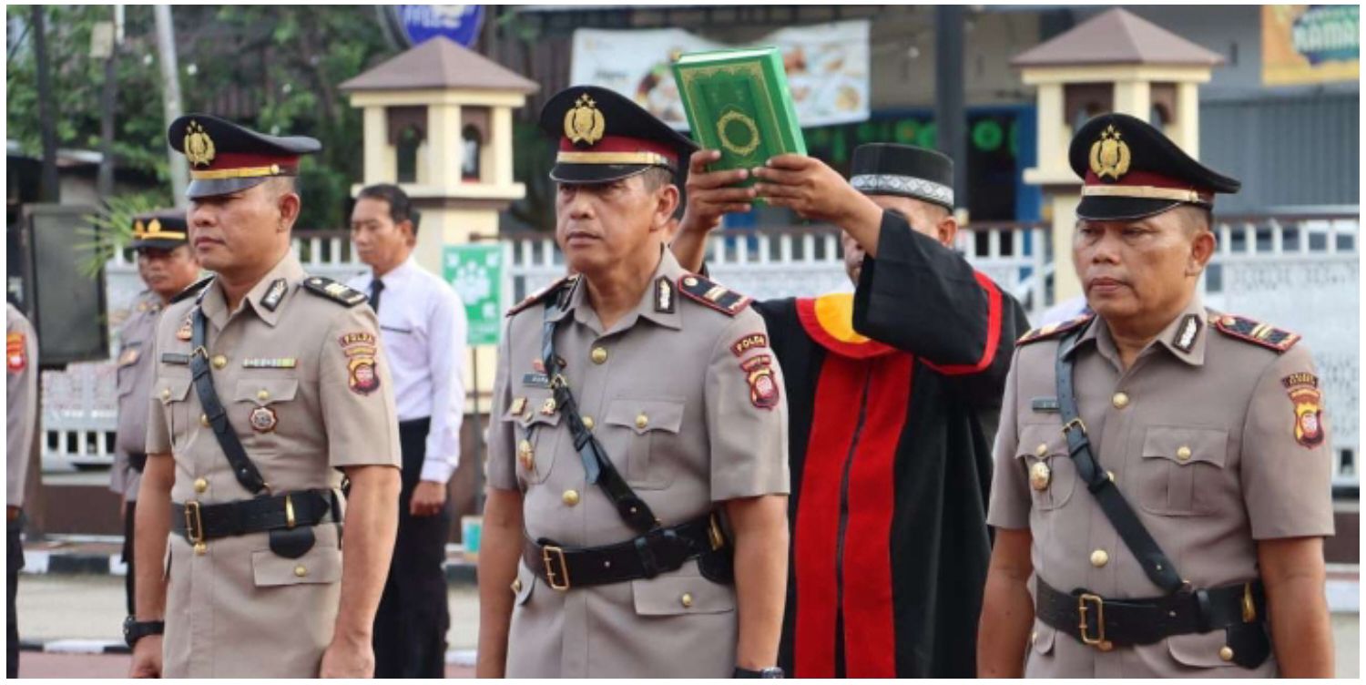 SERTIJAB: Upacara sertijab di lingkungan Polres Sanggau, Senin (2/3).