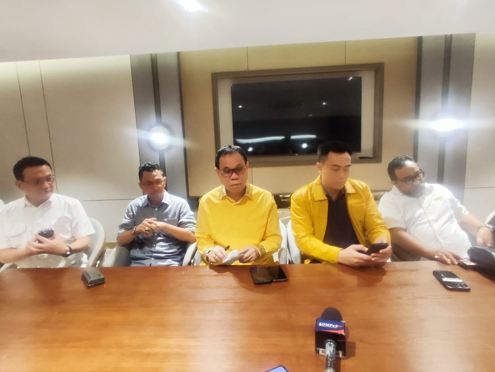 Para pengurus partai Golkar Kalbar mengelar jumpa pers terkait persiapan Musda XI akan digelar pada 7 Maret 2026 di Hotel Golden Tulip, Pontianak pada hari Kamis(5/3) di Novotel Hotel, Pontianak.