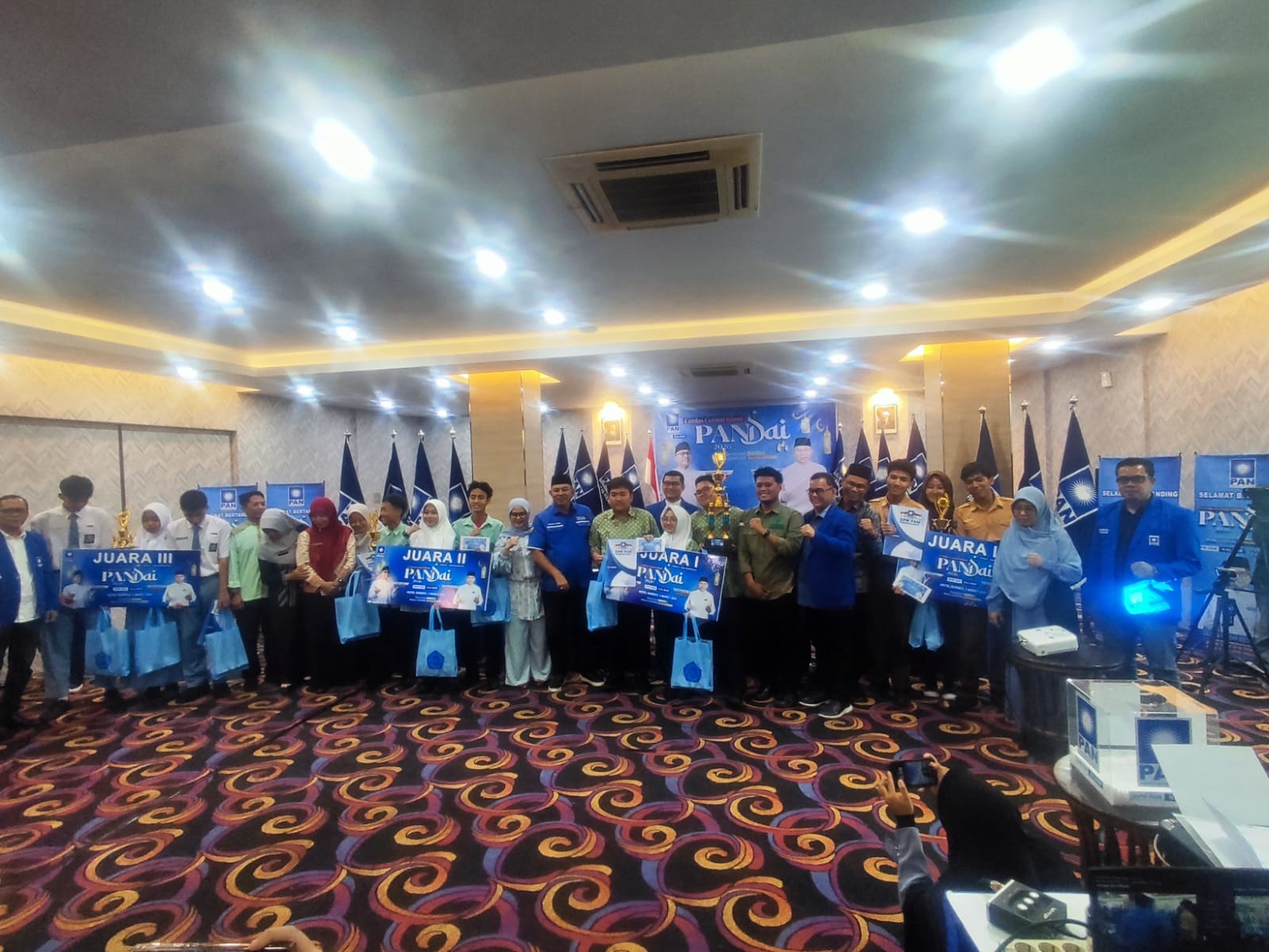 Ajang Cerdas Cermat Islami PANDai 2026 tingkat SMA/MA Kota Pontianak digelar DPW PAN Kalbar di Hotel Borneo, Kamis(5/3).