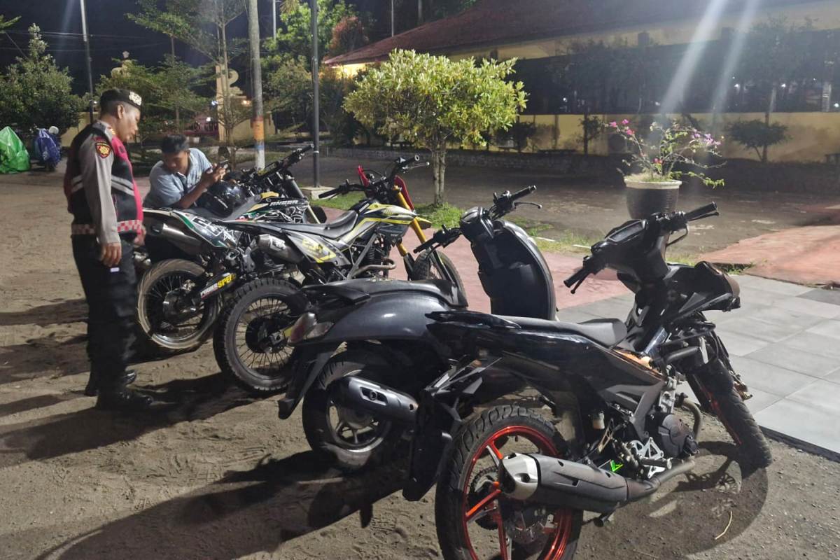 Sejumlah sepeda motor berknalpot brong yang diamankan saat patroli Polres Ketapang beberapa waktu lalu. 