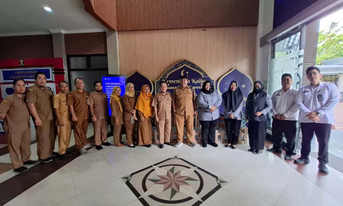 Kanwil Kemenkum Kalbar menggelar rapat harmonisasi Raperbup Sambas pada Senin (9/3).