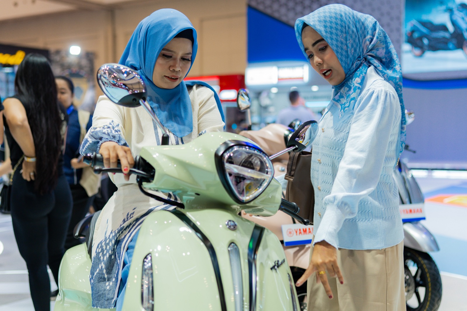 Konsumen saat Berburu Motor Yamaha di Momen Ramadhan