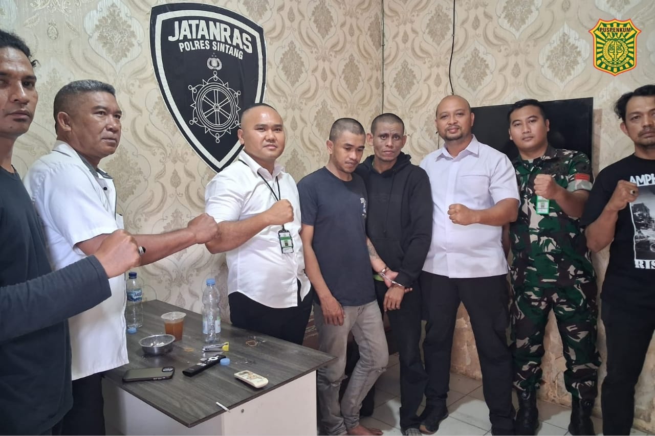 Tim Gerak Cepat dari Tim Kejaksaan Tinggi Kalimantan Barat, Kejari Pontianak bersama dengan jajaran kepolisian berhasil bekuk tahanan yang kabur, Rabu (11/3).