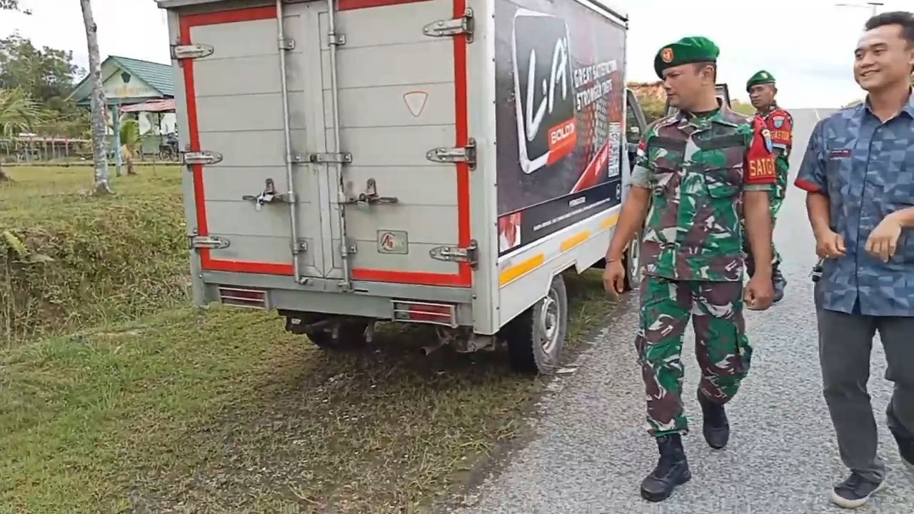 SABUNG : Kelang sabung ayam di Dusun Keranji Desa Rumbih Kecamatan Silat Hilir dimusnahkan oleh TNI - Polri. 