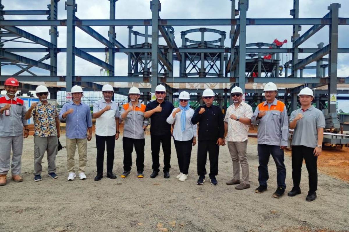 Komisi II DPRD Provinsi Kalimantan Barat melakukan kunjungan kerja ke kawasan industri, PT KAN di Kecamatan Toba, Sanggau, beberapa waktu lalu. 