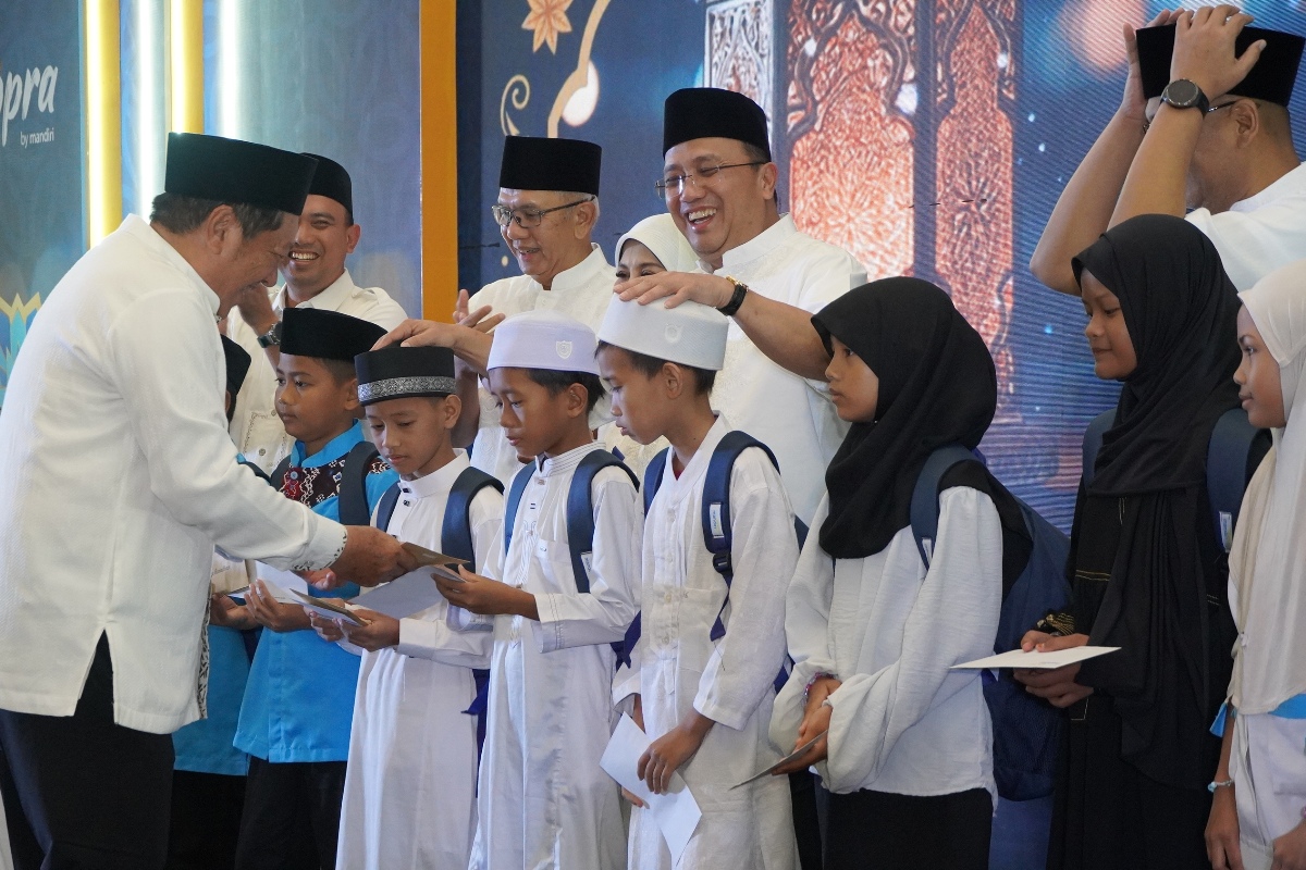 Bank Mandiri menggelar buka puasa bersama dan santunan anak yatim di Gedung Chandra Banjarmasin pada Rabu (11/3). 