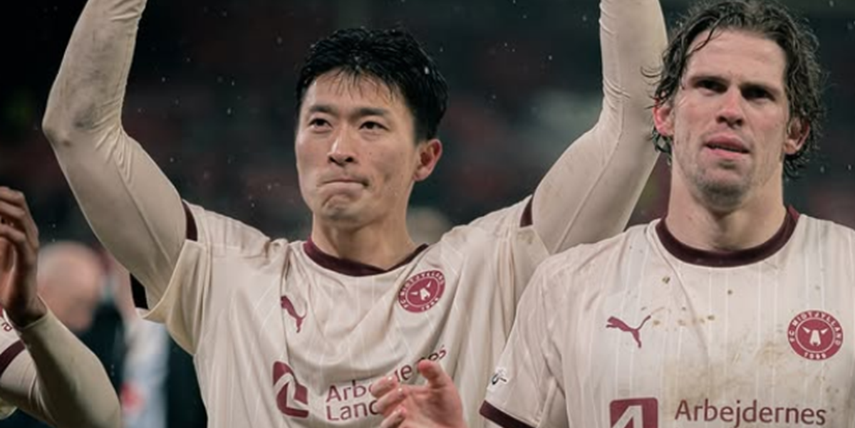Cho Gue-sung merayakan gol penentu Midtjylland atas Nottingham Forest.[Foto: Instagram/@fcmidtjylland]