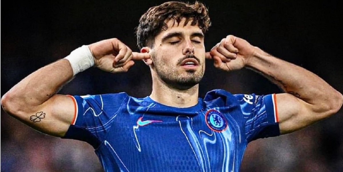 Pedro Neto masuk radar Barcelona untuk memperkuat lini serang Blaugrana musim depan. [Foto: Instagram/@pedroneto_30]