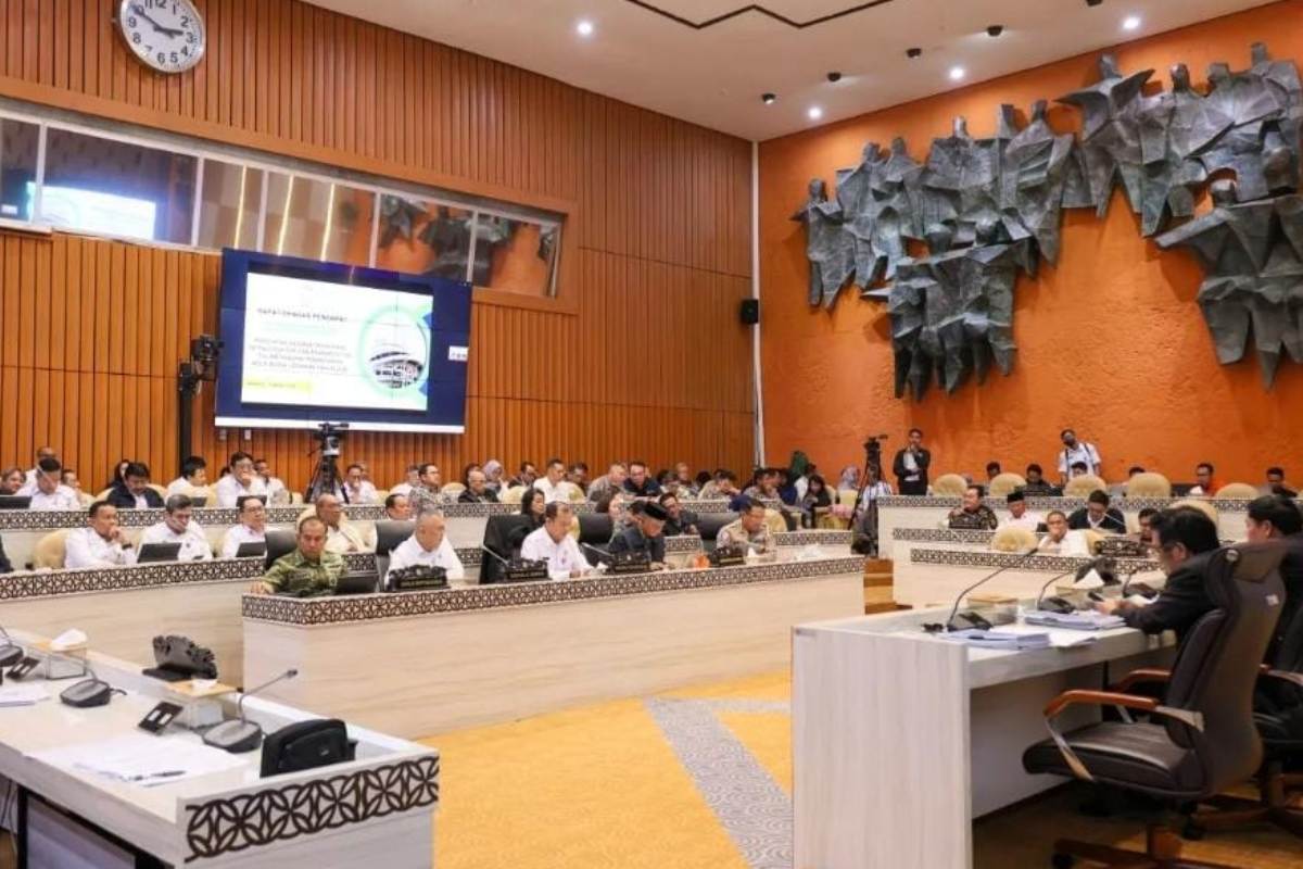 Rapat Dengar Pendapat bersama Komisi V DPR RI di Senayan, Jakarta Rabu (11/3).
