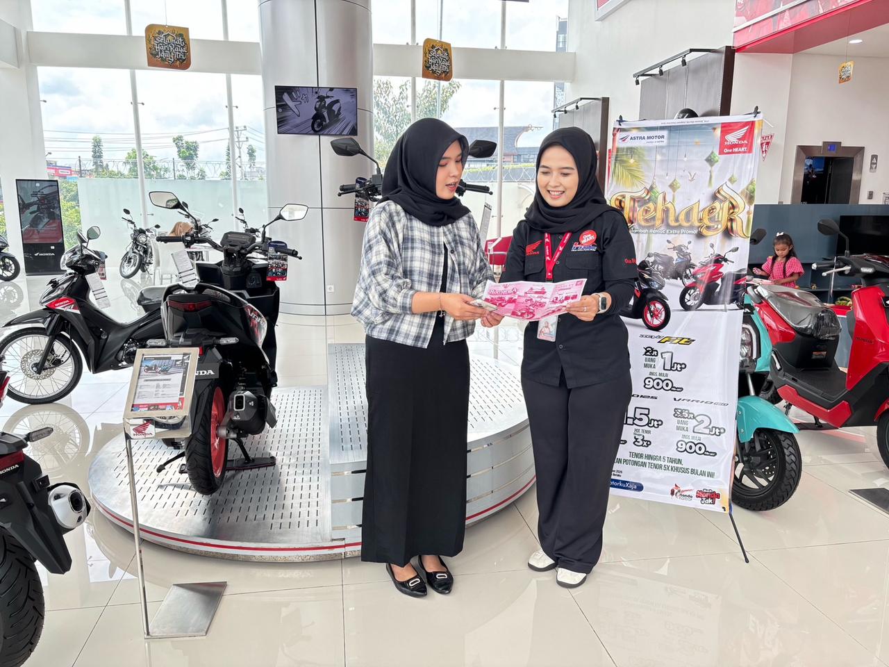 Promo Ramadan Astra Motor Kalbar Permudah Pembelian Motor Honda dengan DP dan Cicilan Terjangkau