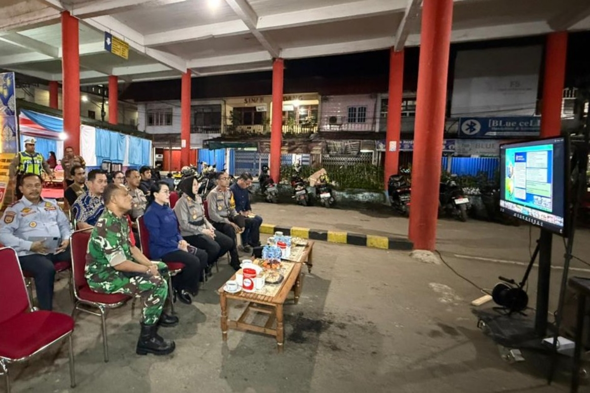Bupati Landak Karolin Margret Natasa mengikuti Rapat Koordinasi bersama Forkopimda Kalimantan Barat dan Pertamina, Jumat (20/3/2026) malam.
