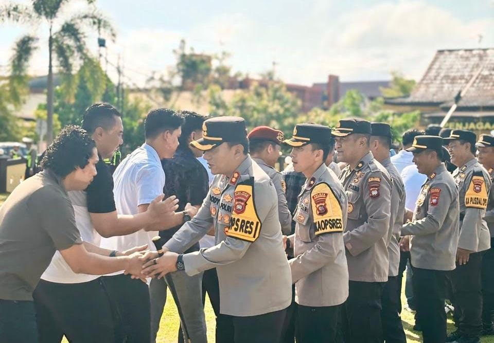 SILATURAHMI: Polres Singkawang menggelar kegiatan halalbihalal dan doa bersama di Lobi Polres Singkawang, Rabu (25/3) pagi.