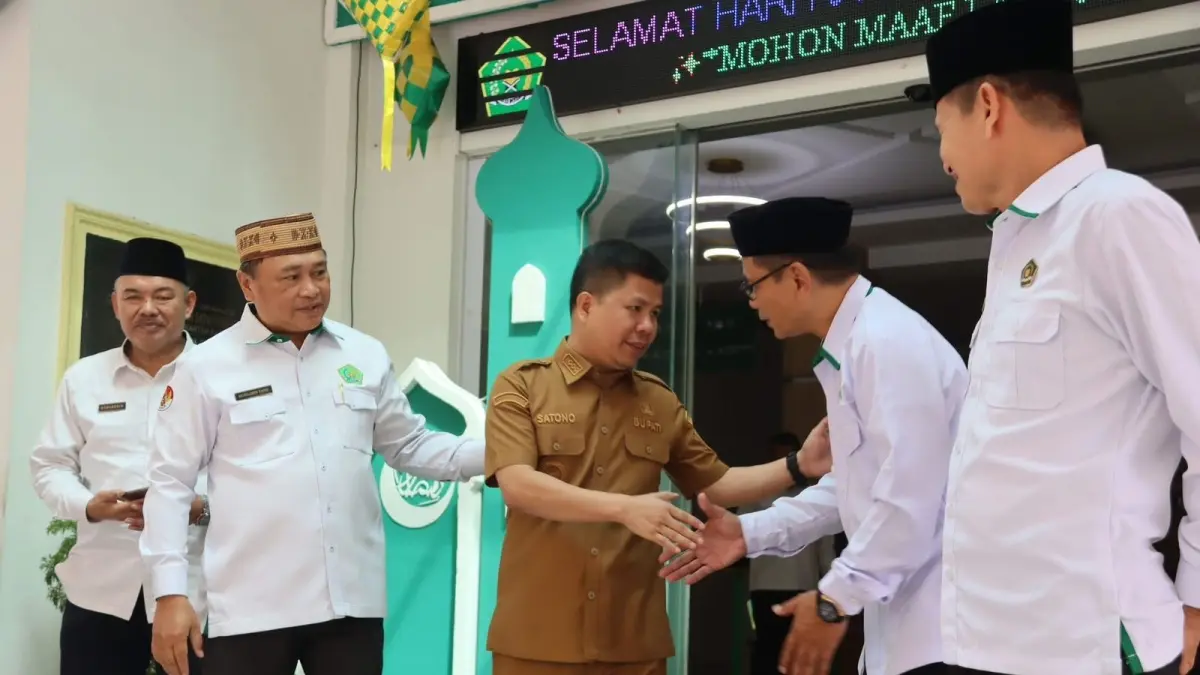 AUDIENSI: Bupati Sambas saat audiensi ke Kepala Kanwil Kemenag Provinsi Kalbar. (ISTIMEWA)