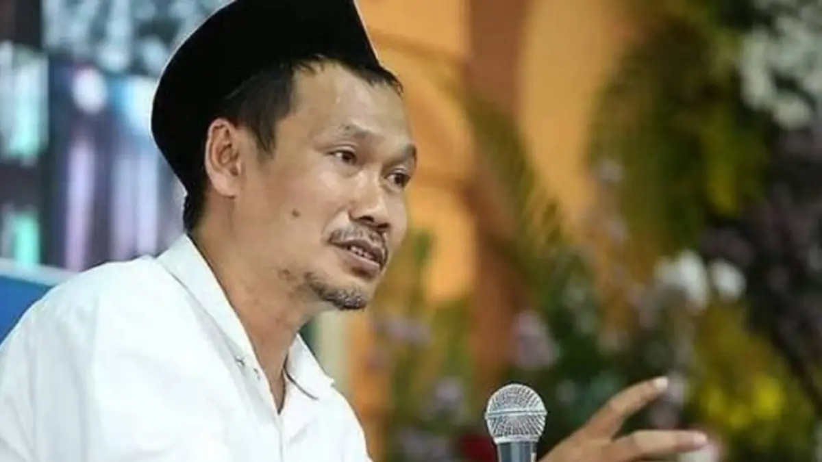 KH Ahmad Bahauddin Nursalim atau Gus Baha tentang tips mengelola emosi. (RADAR MOJOKERTO)