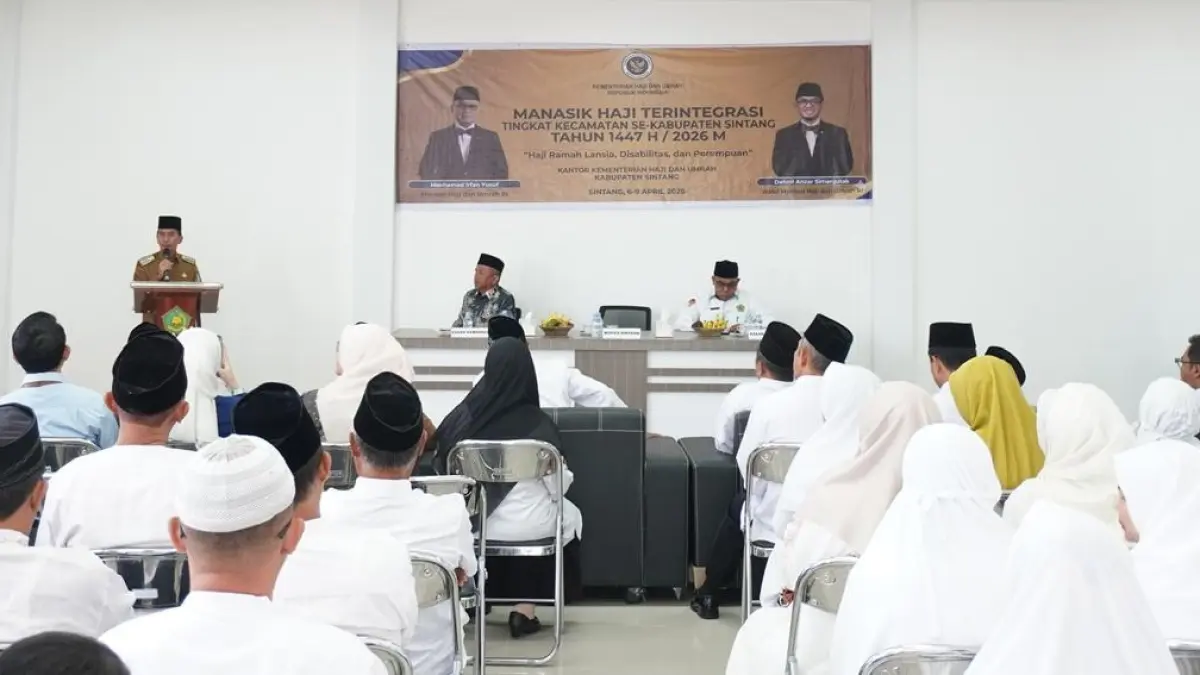 MANASIK : Pembukaan manasik haji tahun 1447 Hijriah/2026 di Aula Kantor Kementerian Haji dan Umroh Kabupaten Sintang. (ISTIMEWA)