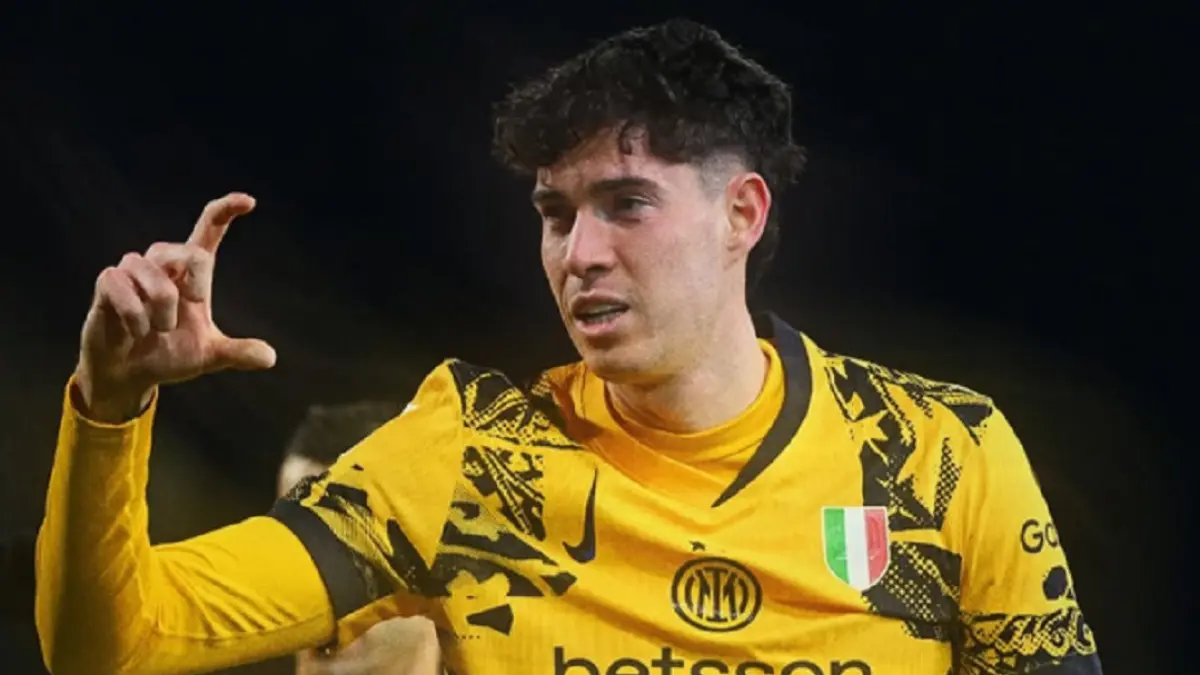 Alessandro Bastoni dikabarkan telah membulatkan tekad untuk meninggalkan Inter Milan demi bergabung dengan raksasa Catalan, Barcelona. (Foto: Instagram/@alessandrobastoni)