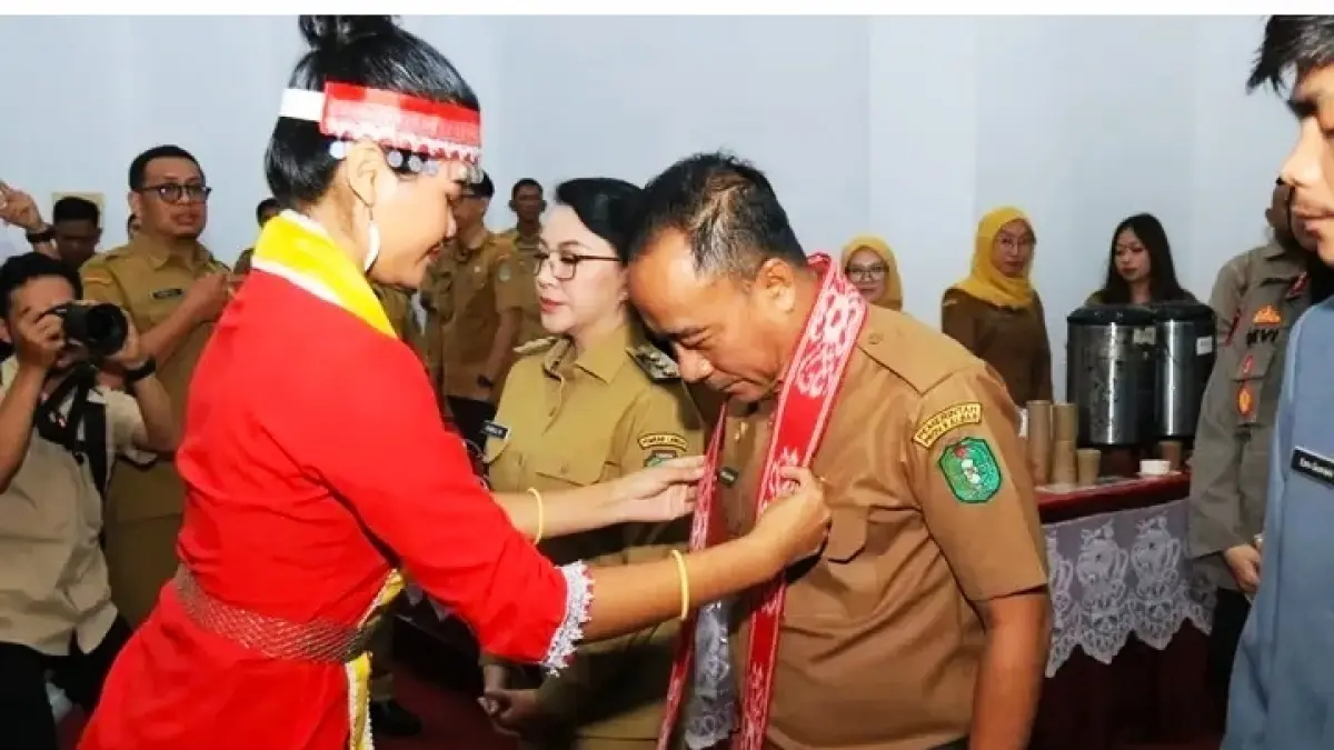 DISAMBUT: Wakil Gubernur Kalimantan Barat Krisantus Kurniawan saat menghadiri Musyawarah Perencanaan Pembangunan RKPD Kabupaten Landak. (PROKOPIM KALBAR)