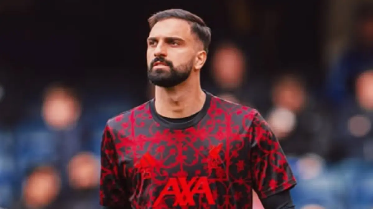 Giorgi Mamardashvili tampil apik saat Liverpool keok dari PSG di Liga Champions.(INSTAGRAM/@gmamardashvili25)