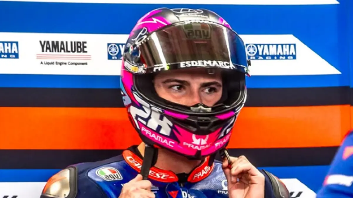 Izan Guevara merayakan podium Moto2 saat namanya mulai dikaitkan dengan kursi Yamaha 2027. (INSTAGRAM/@izanguevara)