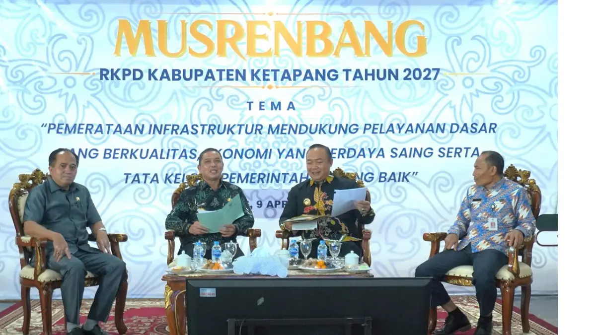 MUSRENBANG : Gubernur Kalbar, Ria Norsan, menghadiri Musrenbang Ketapang 2027, Kamis (9/4). (ISTIMEWA)