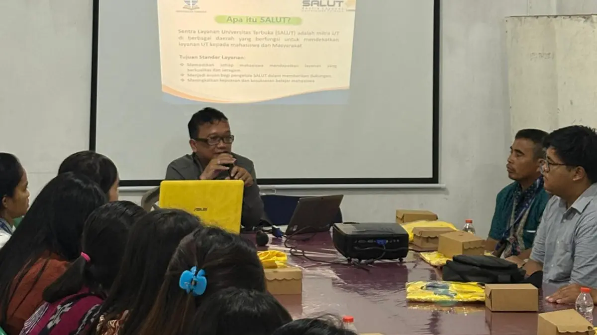 SALUT Landak mengelar Bimtek belajar daring bagi mahasiswa baru UT 2026 pada Jumat (10/4). (SALUT LANDAK)