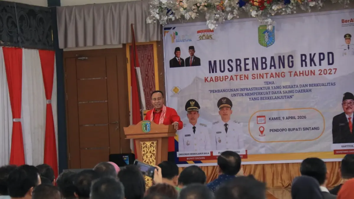 SAMBUTAN: Wakil Gubernur Krisantus Kurniawan menyampaikan sambutan saat pembukaan Musrenbang di Kabupaten Sintang. 