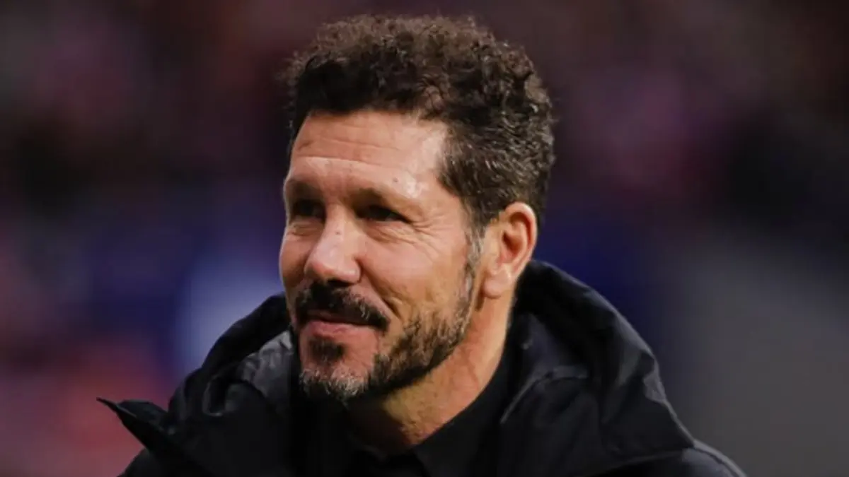Diego Simeone memberi instruksi jelang laga penting Liga Champions kontra Barcelona.(INSTAGRAM/@atleticodemadrid)
