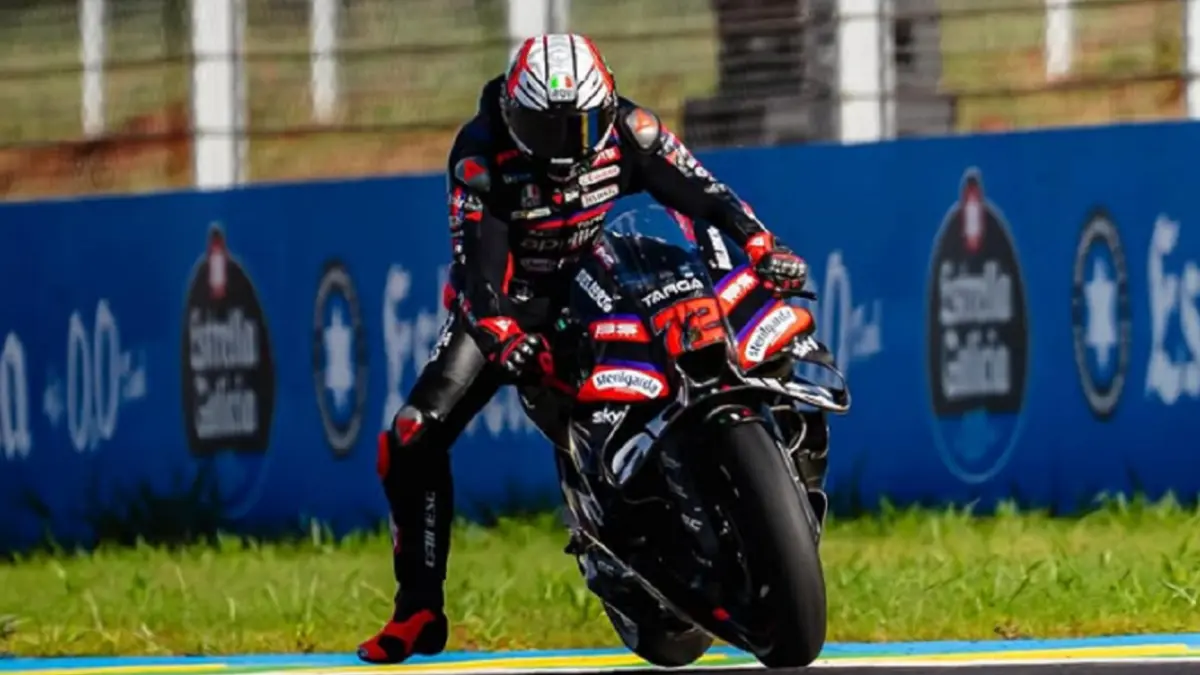 Marco Bezzecchi saat menunggangi Aprilia dalam balapan MotoGp musim 2026. (INSTAGRAM/@marcobez72)