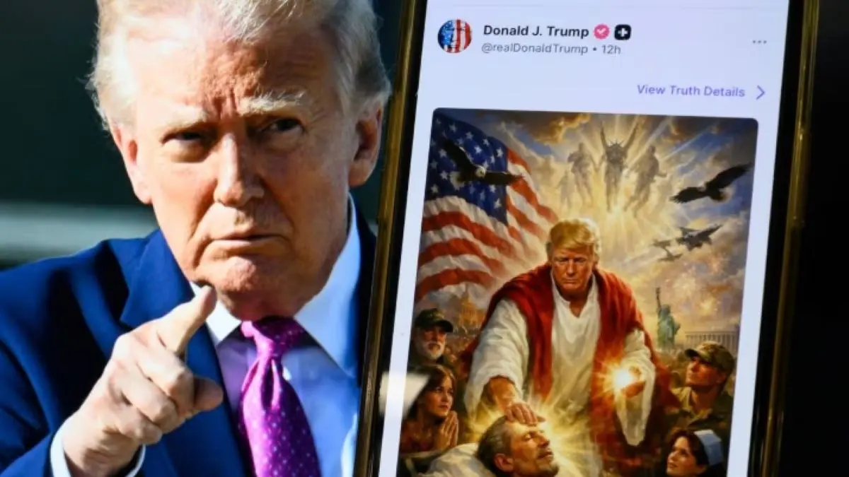 Donald Trump dan foto AI dirinya yang menyerupai Yesus. (IST)