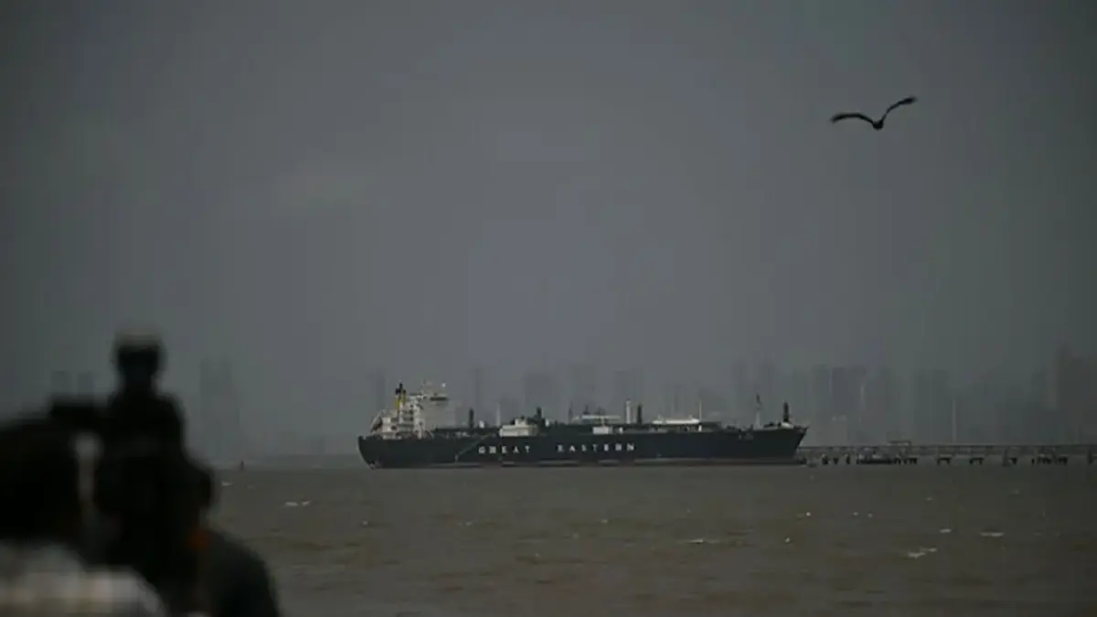&nbsp;Kapal tanker melintas di selat Hormuz, Iran. (ANTARA/Anadolu).