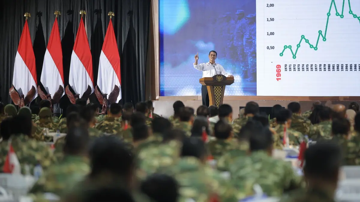 Menteri Pertanian Andi Amran Sulaiman saat menjadi pembicara dalam Kursus Pemantapan Pimpinan Daerah bagi Ketua DPRD se-Indonesia di Lemhannas Magelang, Jawa Tengah, Kamis (16/4). (DOK KEMENTAN RI)
