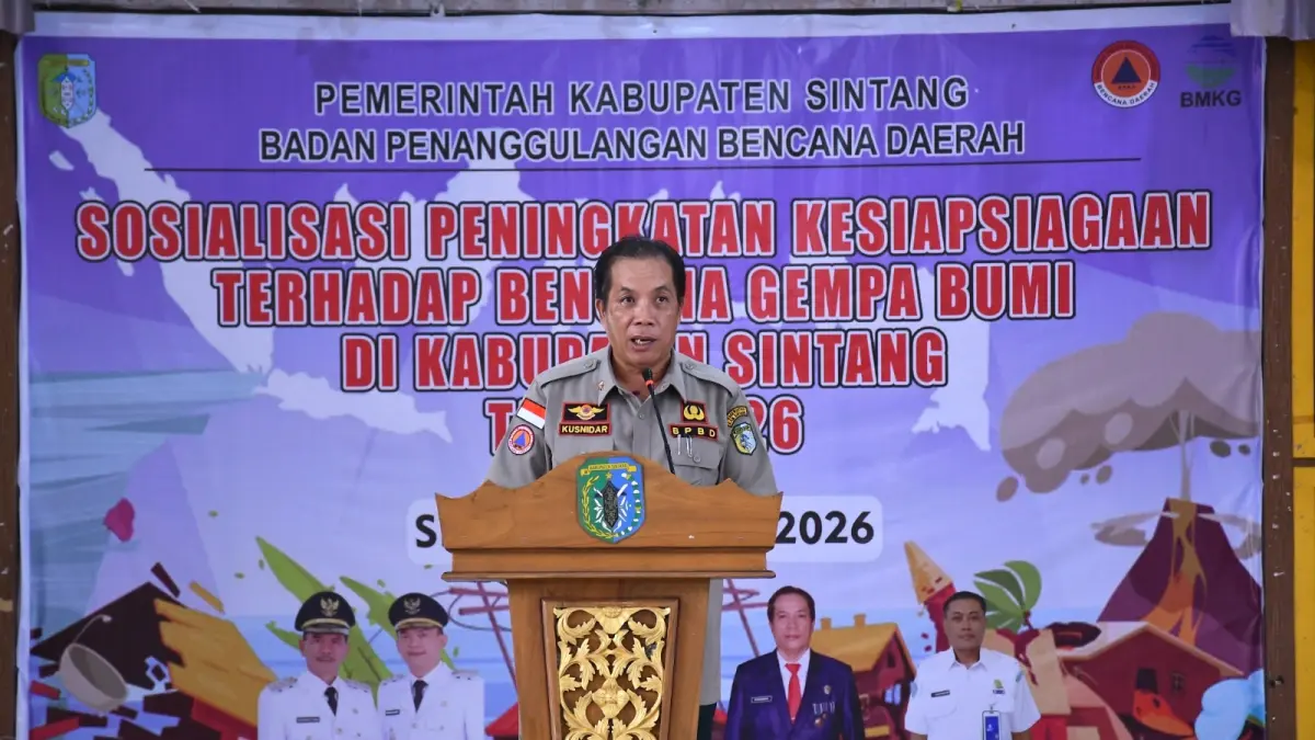 Staf Ahli Bupati Sintang Bidang Perekonomian, Pembangunan, dan Keuangan, Helmi menekankan pentingnya edukasi yang tepat agar masyarakat memahami langkah yang harus dilakukan saat gempa kembali terjadi di wilayah Sintang. (ISTIMEWA)
