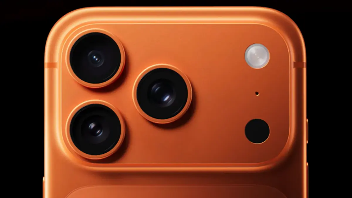 Ilustrasi render iPhone 18 series termasuk model lipat yang dirumorkan meluncur 2026. (Dok. Apple)