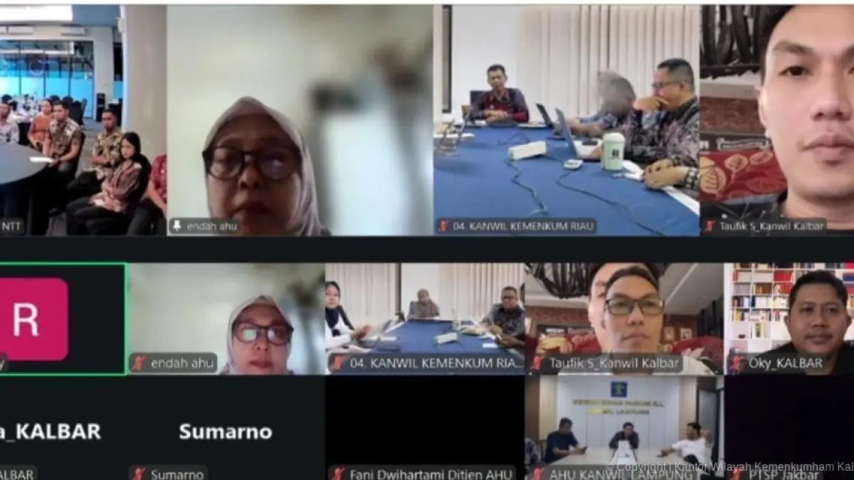 Kanwil Kemenkum Kalbar mengikuti rakor penggunaan stiker legalisasi terbaru yang digelar Ditjen AHU secara virtual pada Jumat (17/4). (DOK KANWIL KEMENKUM KALBAR)