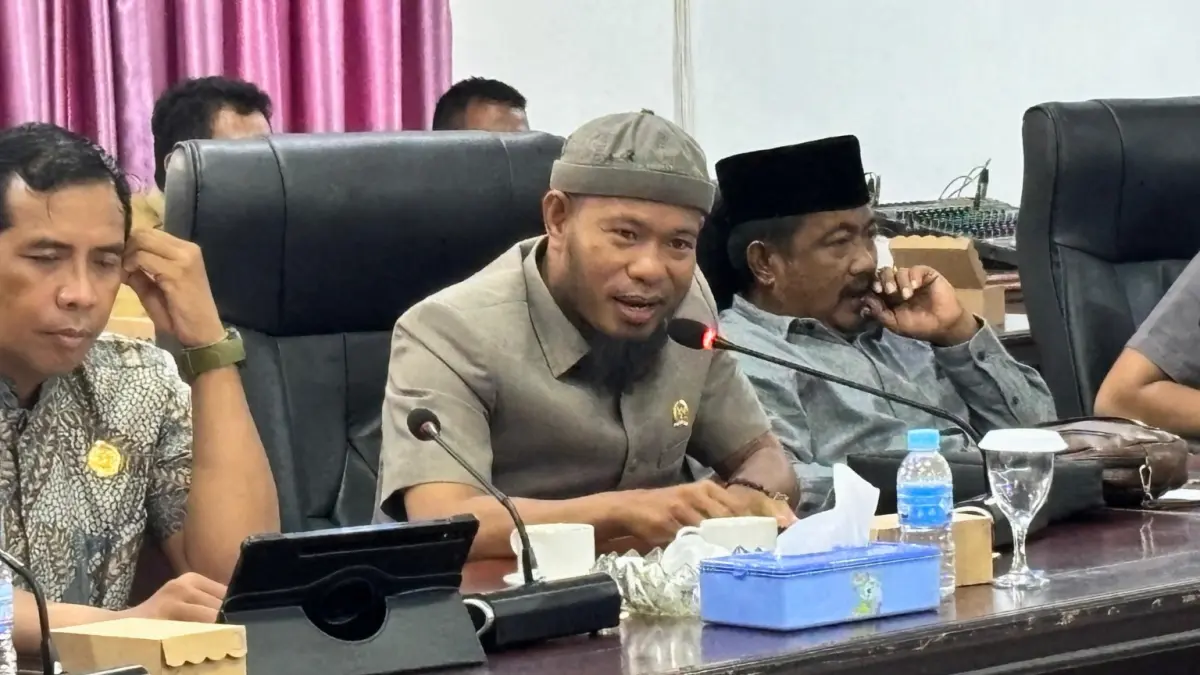 DPRD Kayong Utara dalam Rapat Kerja Panitia Khusus (Pansus) Laporan Keterangan Pertanggungjawaban (LKPJ) Kepala Daerah Tahun 2027, Selasa (23/4). (DOK ISTIMEWA)