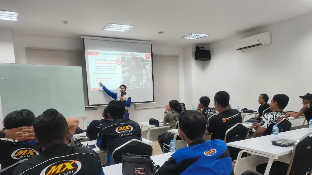 Edukasi safety riding Astra Motor Kalbar di Pontianak, komunitas motor diajak terapkan kampanye #Cari_aman.