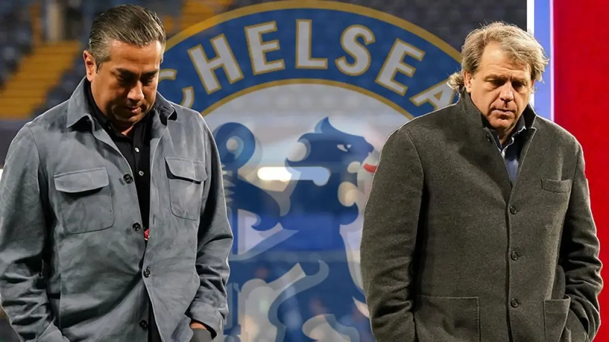 Kepemilikan Behdad Eghbali (kiri) dan Todd Boehly telah menjerumuskan Chelsea ke dalam kekacauan setelah pelatih kepala Liam Rosenior dipecat di tengah keresahan penggemar. (DOK.SKYSPORTS)