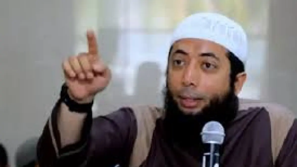 Ustadz Khalid Basalamah 