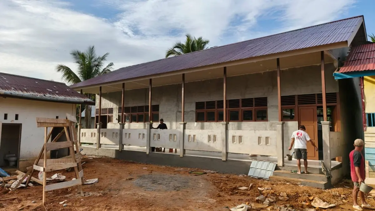 Kondisi dua bangunan baru di Sekolah Dasar (SD) Negeri 32 Jelutung, Kecamatan Simpang Hilir, Kabupaten Kayong Utara. (ISTIMEWA)
