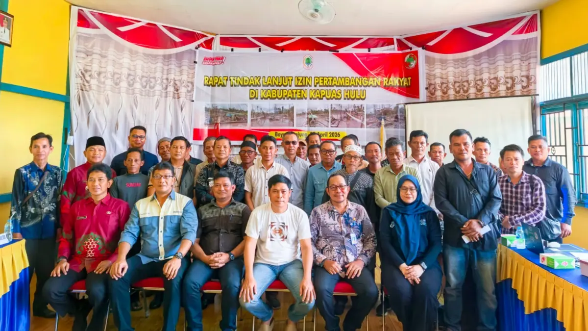 Pertemuan antara Pemkab Kapuas Hulu bersama DPRD Kapuas Hulu dan penambang dalam membahas IPR. (ISTIMEWA)