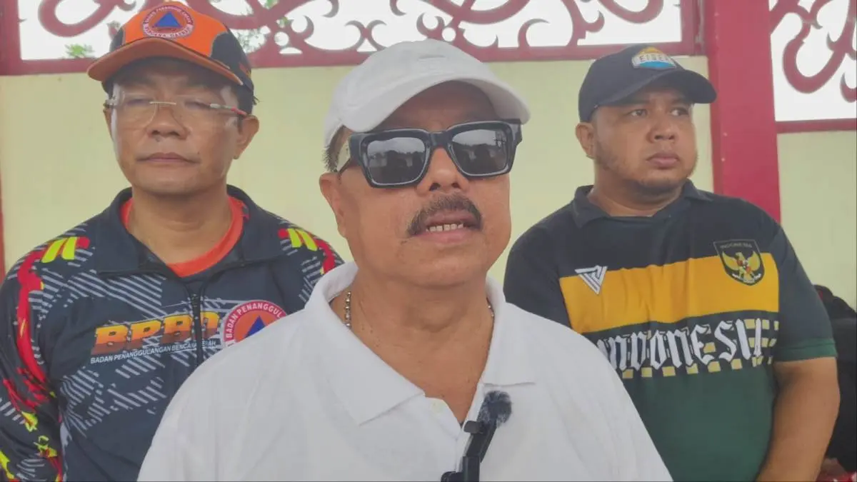Bupati Sanggau Yohanes Ontot menghadiri Samer weekend di Stadion Sabang Merah, Kelurahan Bunut, Sabtu (25/4). (DOK HUMAS PEMKAB SANGGAU)