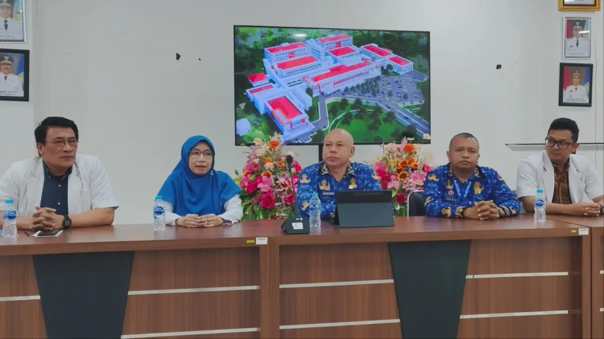 Manajemen RSUD MTh Djaman Sanggau menggelar konferensi pers pada Senin (27/4). (ISTIMEWA)&nbsp;
