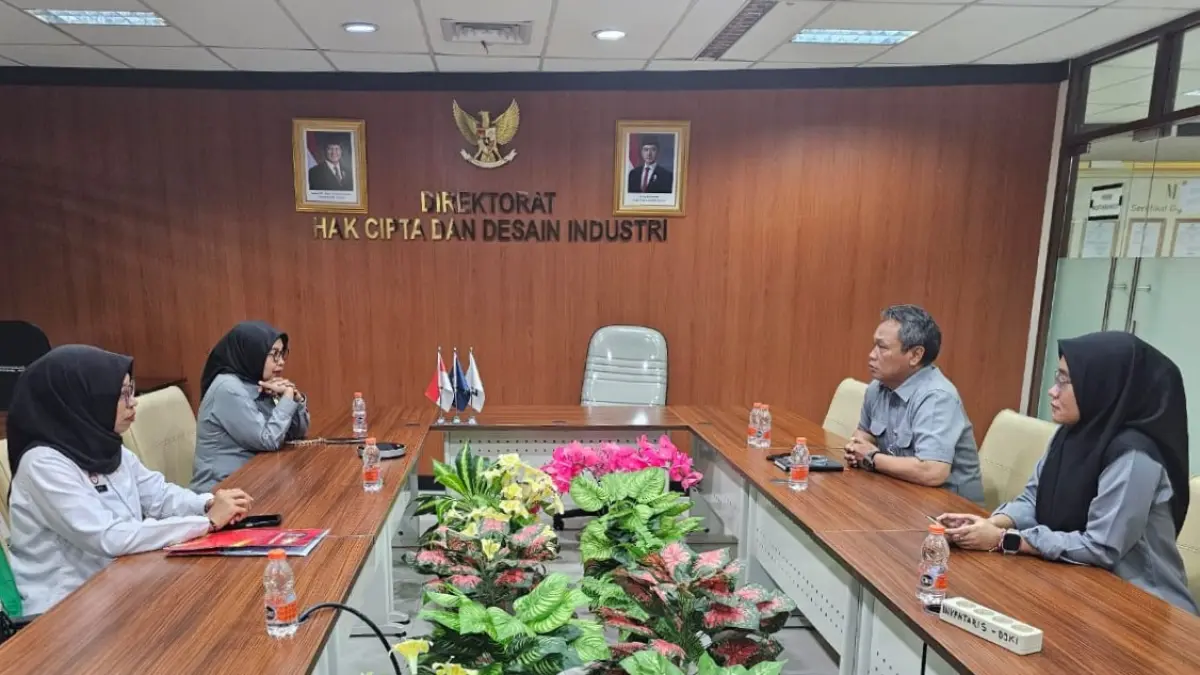 Kantor Wilayah Kementerian Hukum Kalimantan Barat berkoordinasi bersama Direktorat Cipta dan Desain Industri DJKI di Ruang Rapat Direktorat Cipta dan Desain Industri, Jakarta pada Senin (27/4). (DOK KANWIL KEMENKUM KALBAR)