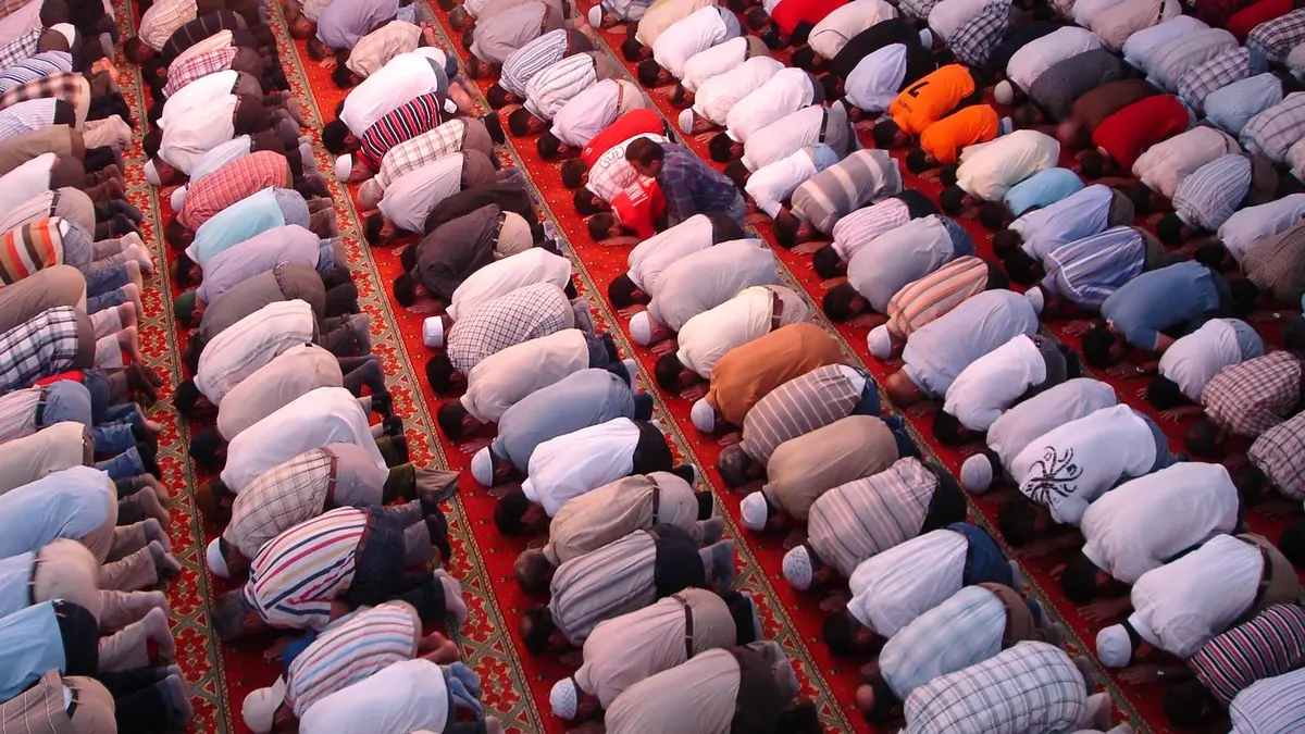 Masbuk hanya ada dalam salat berjamaah (DOC JAWA POS)  