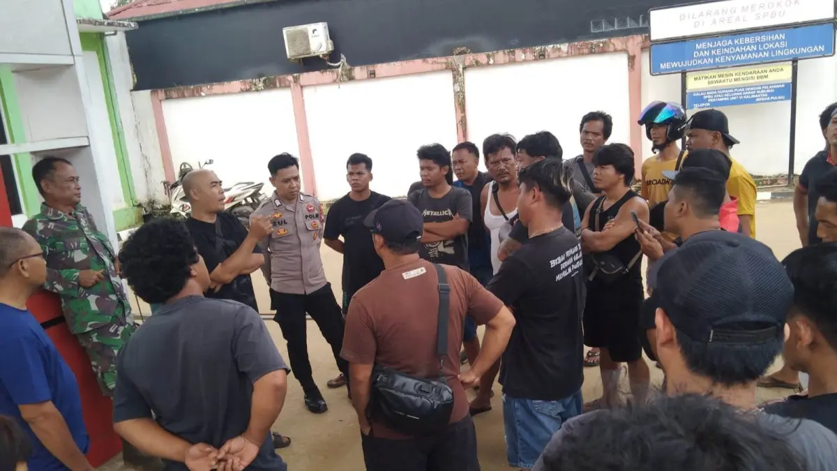 Pihak SPBU memberikan klarifikasi soal video viral dugaan penyalahgunaan BBM di Kecamatan Meliau, Kabupaten Sanggau pada Senin (27/4). (DOK POLSEK MELIAU)